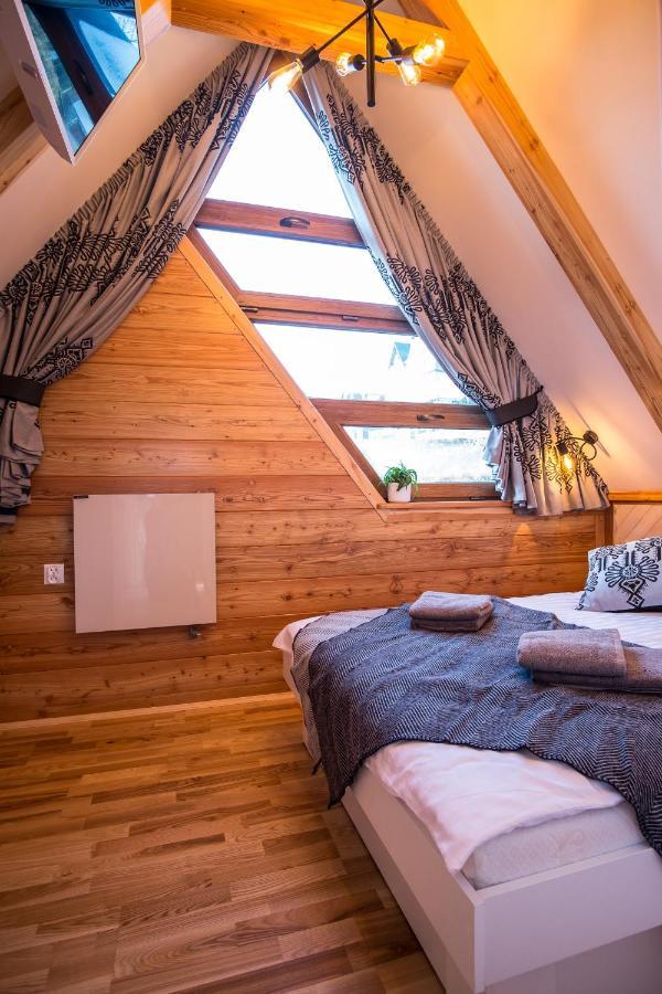 Domek & Apartament Na Ogrodzie Suche Exteriör bild
