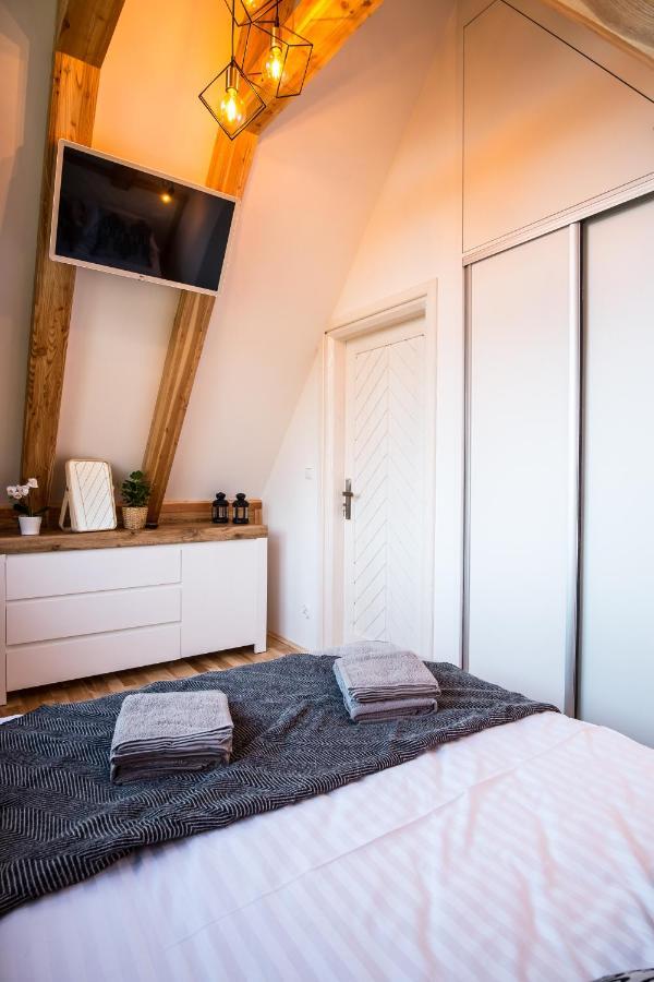 Domek & Apartament Na Ogrodzie Suche Exteriör bild