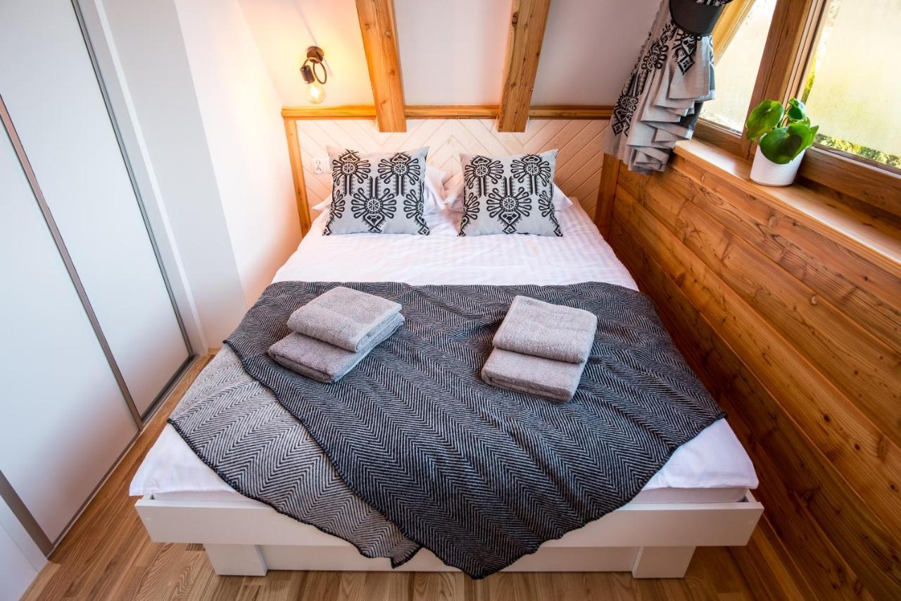 Domek & Apartament Na Ogrodzie Suche Exteriör bild